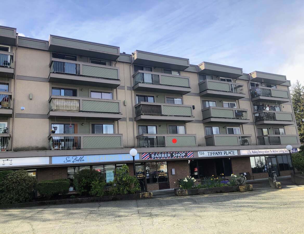 Apartment For Sale in Duncan, BC - 1 bed, 1 bath