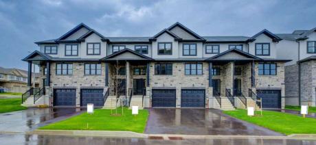 Townhouse For Sale in Guelph, ON - 3 bdrm, 2.5 bath (6 Kay Crescent)