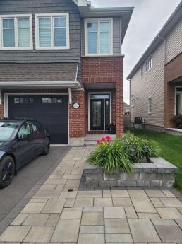 Townhouse For Sale in Orleans, ON - 3 bdrm, 2.5 bath (632 Cartographe St)