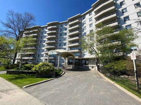 Condo / Apartment For Sale in North York, Ontario - 3 bdrm, 1 bath (317, 80 Grandravine Drive)