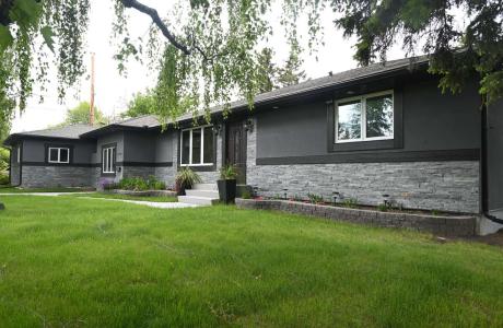 House / Bungalow For Sale in Calgary, AB - 3+2 bdrm, 3 bath (4104 26 Avenue SW)