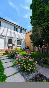 Townhouse For Sale in Peterborough, ON - 2+1 bdrm, 1 bath (282 McDonnel Street)