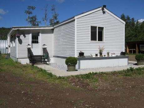 Manufactured Home For Sale in Fraser Lake, BC - 2 bdrm, 2 bath (18995 Stella Road)